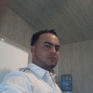 Meet your Posher, Luis albenis